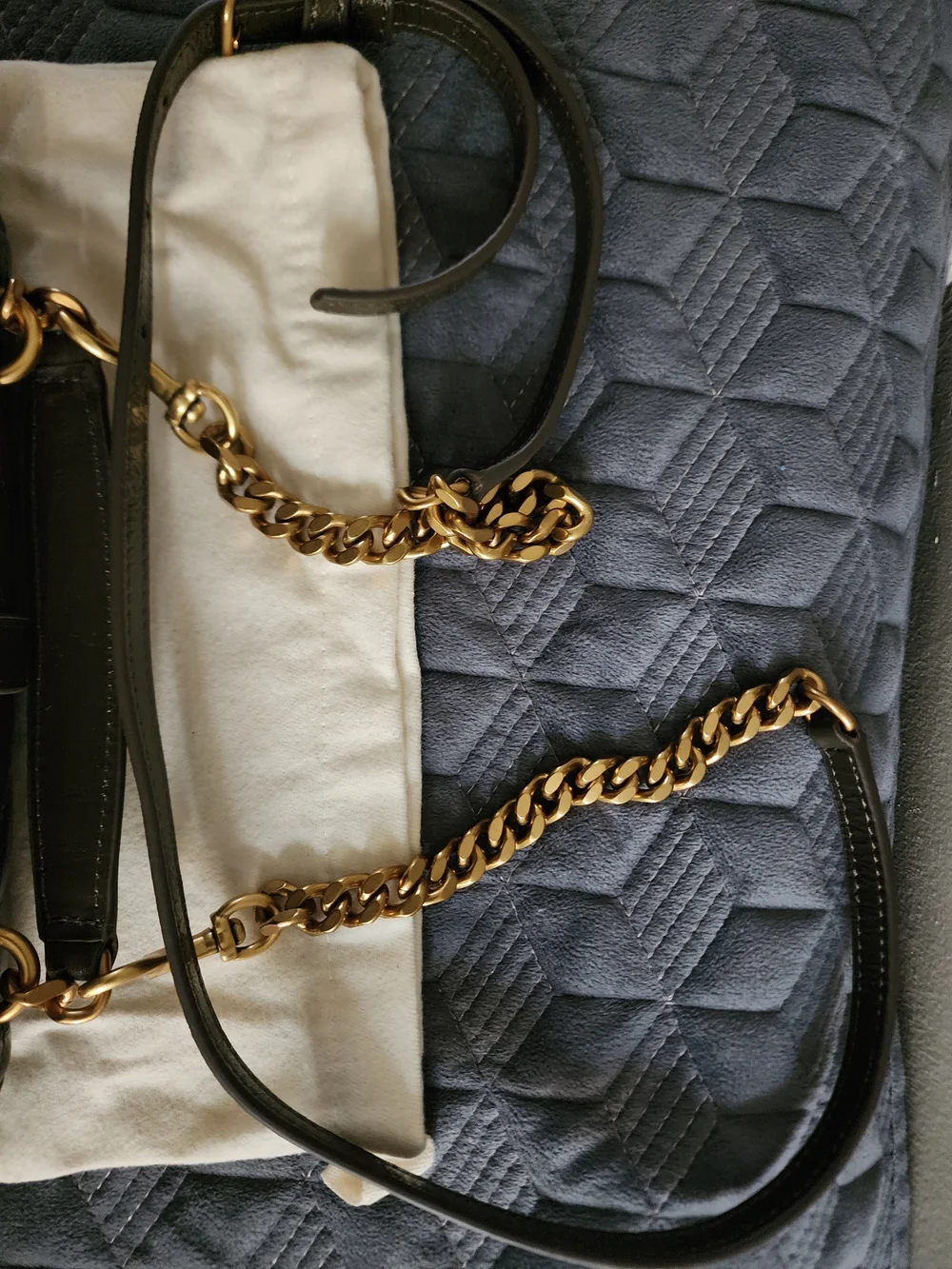 ‼️ON SALE‼️Authentic NEW Saint Laurent Mini College Chain Bag.